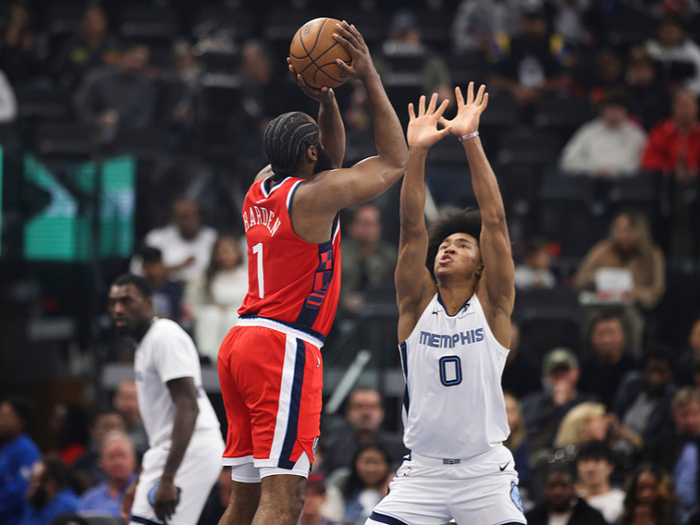 哈登加盟骑士首秀14助攻助球队取胜 季后赛魔咒