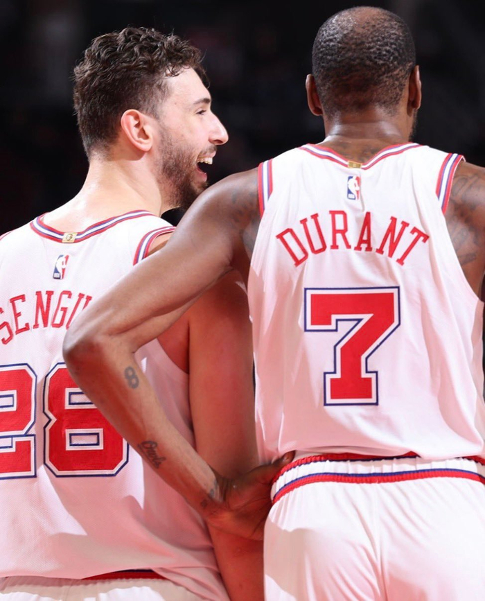 火箭四连胜期间进攻效率飙升助攻率创新高失误