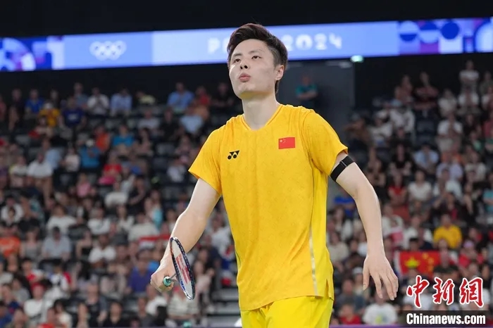 石宇奇巴黎奥运男单14决赛负昆拉武特 中国男单