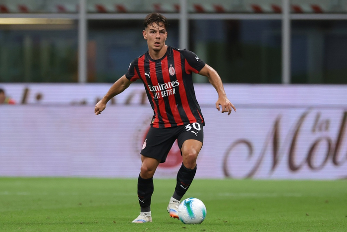 米兰客场挑战拉齐奥，拉齐奥主力伤缺助红黑军