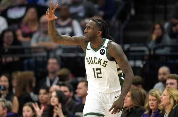 篮网力克雄鹿迎连胜 雄鹿末节追分未果